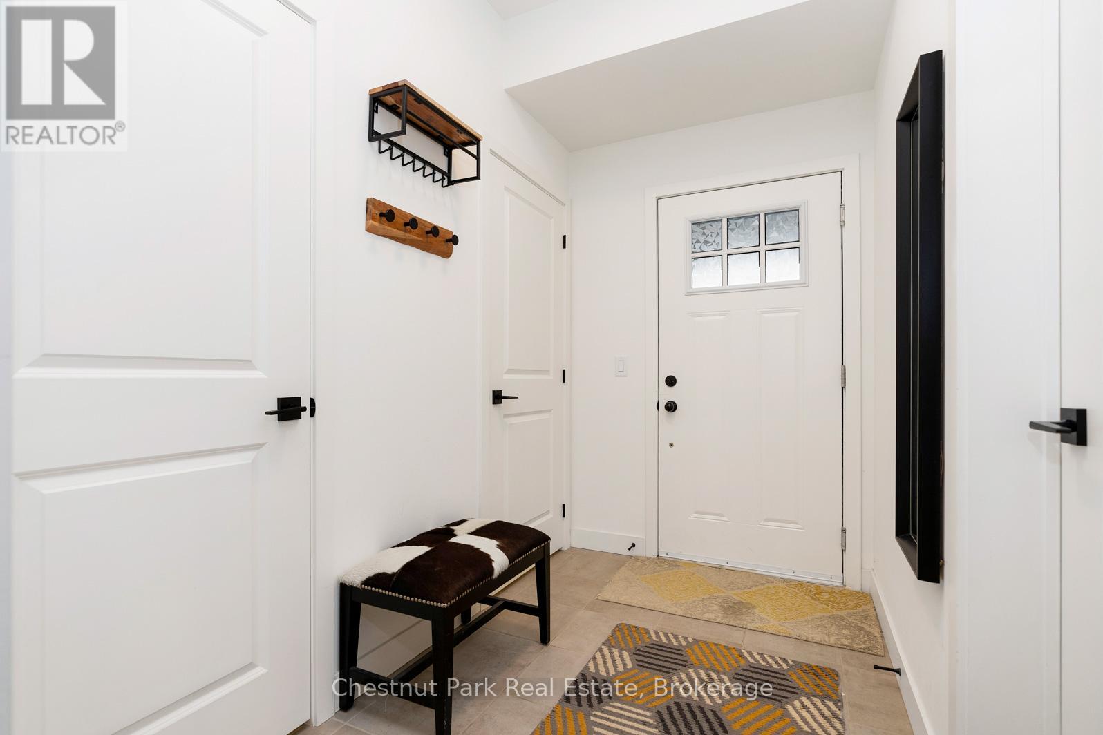 202 - 18 Beckwith Lane, Blue Mountains, Ontario  L9Y 3B6 - Photo 6 - X12944132