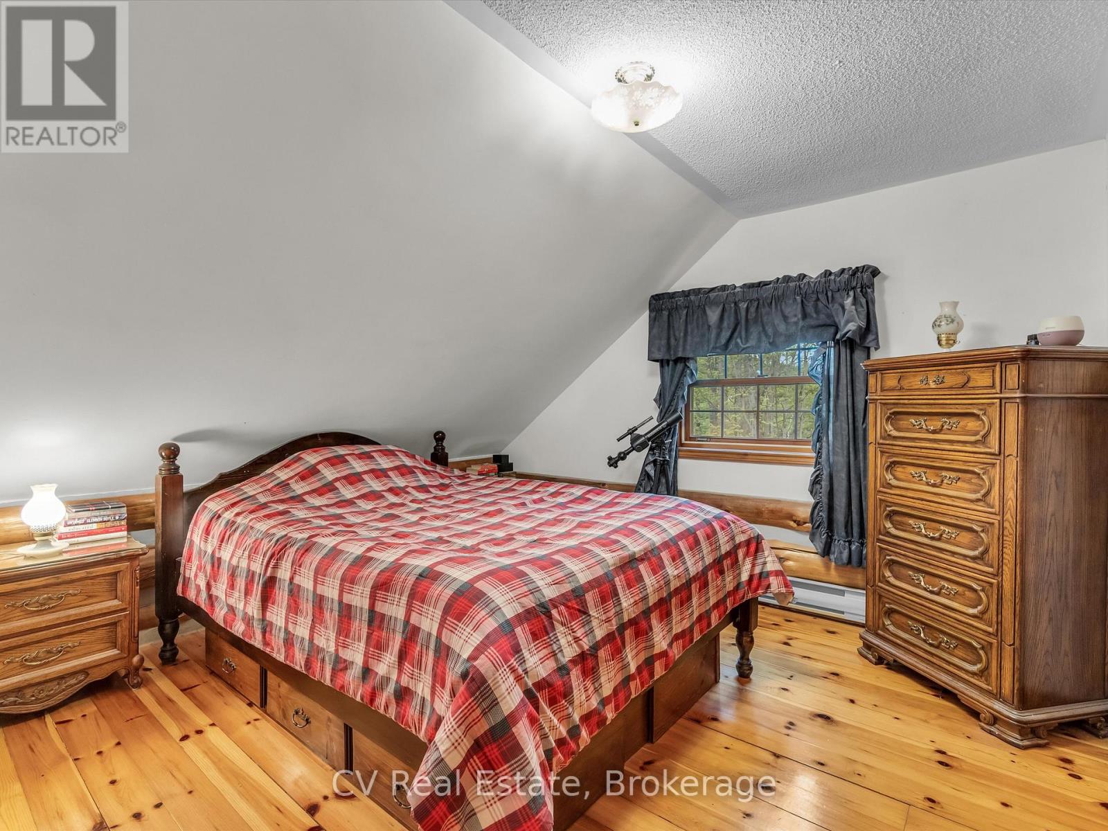 1040 Amelia Crescent, Gravenhurst, Ontario  P0E 1G0 - Photo 37 - X12944152