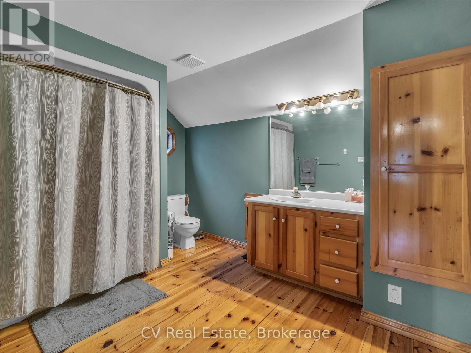 1040 Amelia Crescent, Gravenhurst, Ontario  P0E 1G0 - Photo 42 - X12944152