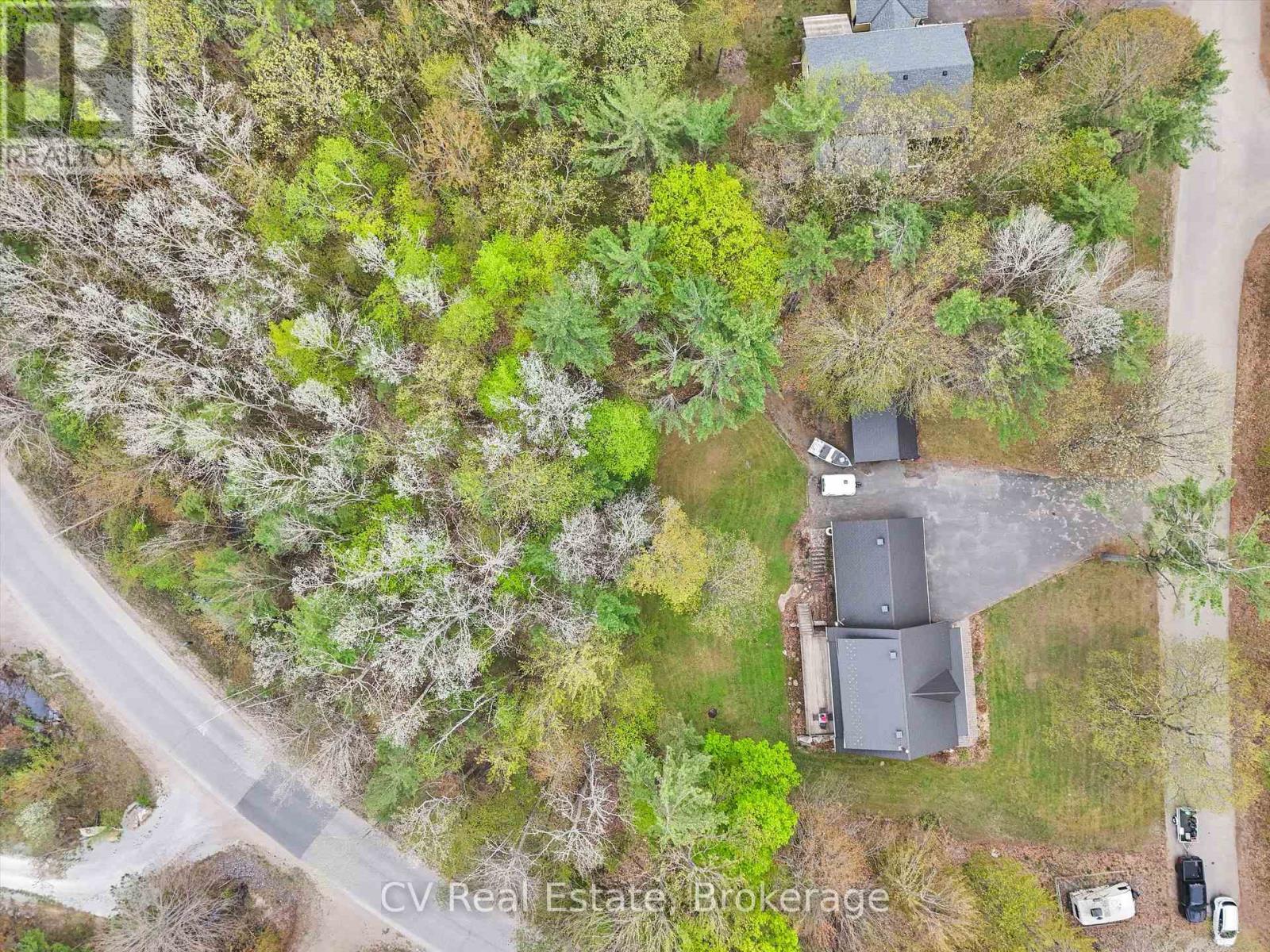 1040 Amelia Crescent, Gravenhurst, Ontario  P0E 1G0 - Photo 49 - X12944152