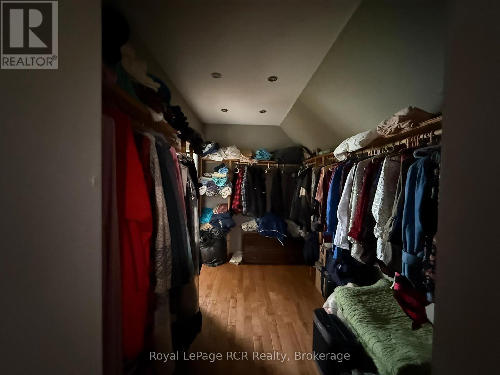 631 9th Avenue, Hanover, Ontario  N4N 2M7 - Photo 14 - X12944298