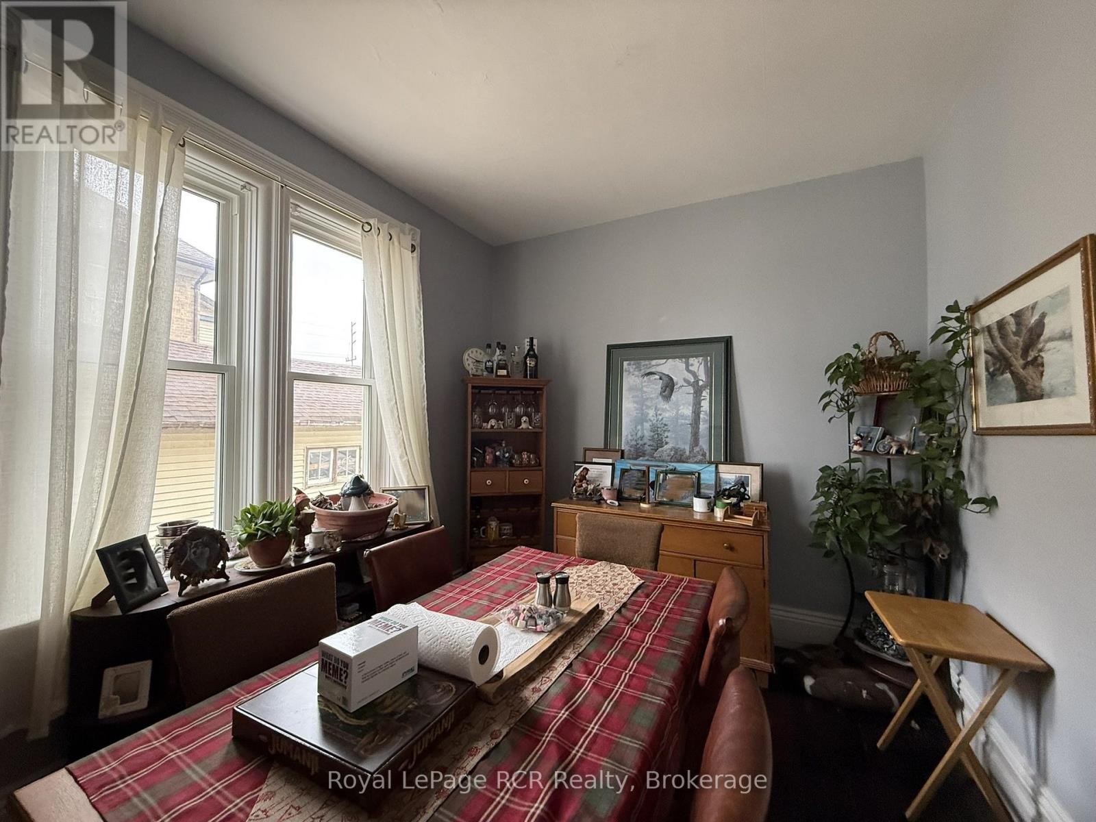 631 9th Avenue, Hanover, Ontario  N4N 2M7 - Photo 6 - X12944298