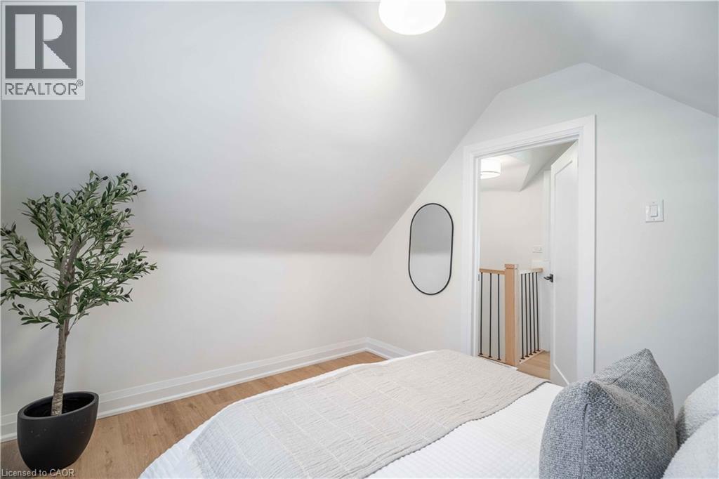 51 East 23rd Street, Hamilton, Ontario  L8V 2W5 - Photo 17 - 40816594