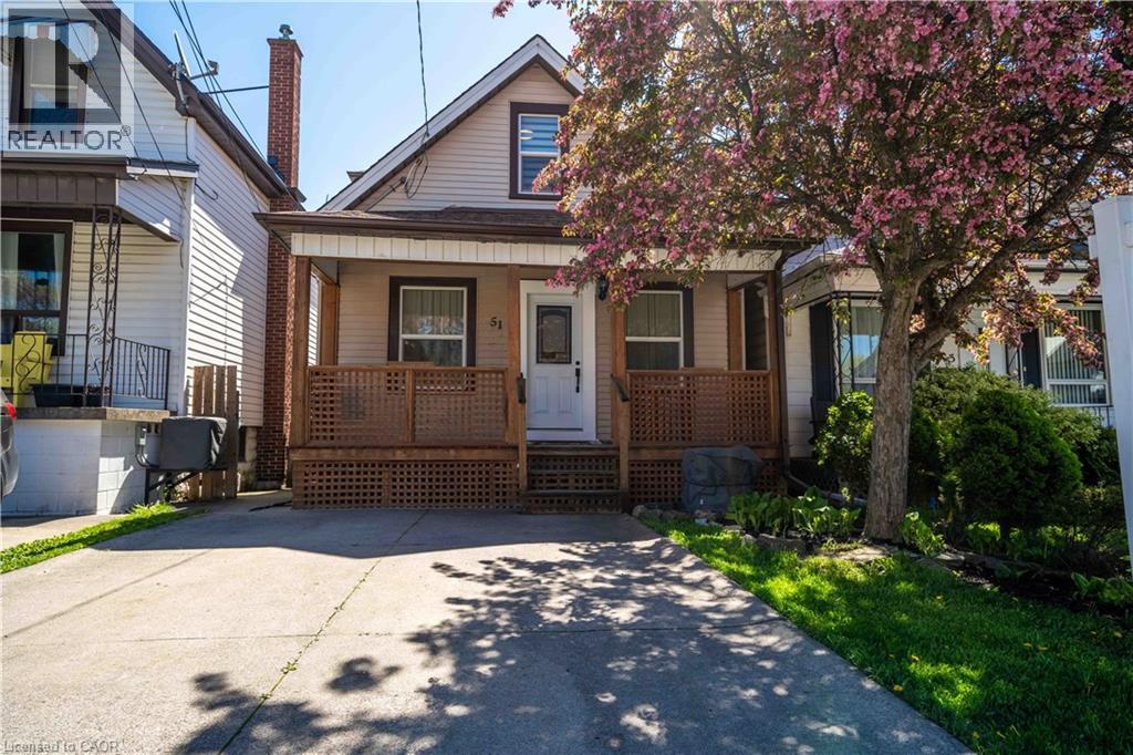 51 East 23rd Street, Hamilton, Ontario  L8V 2W5 - Photo 2 - 40816594