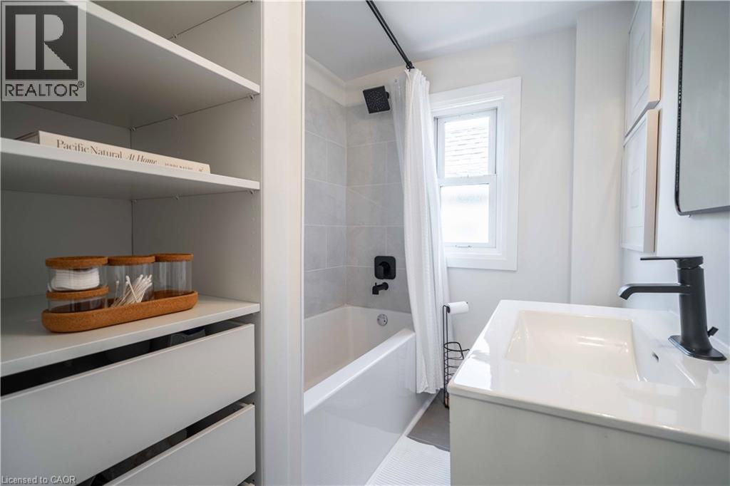51 East 23rd Street, Hamilton, Ontario  L8V 2W5 - Photo 21 - 40816594