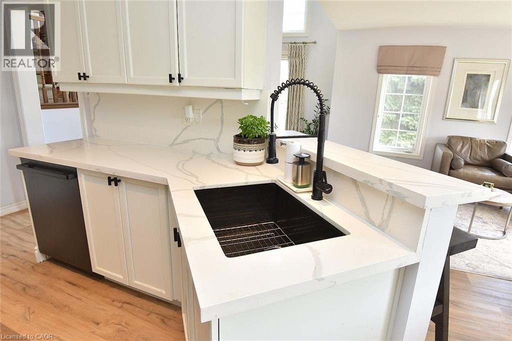 39 Panabaker Drive Unit# 7, Ancaster, Ontario  L9G 0A2 - Photo 15 - 40816770