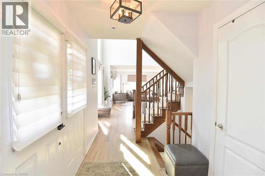 39 Panabaker Drive Unit# 7, Ancaster, Ontario  L9G 0A2 - Photo 5 - 40816770