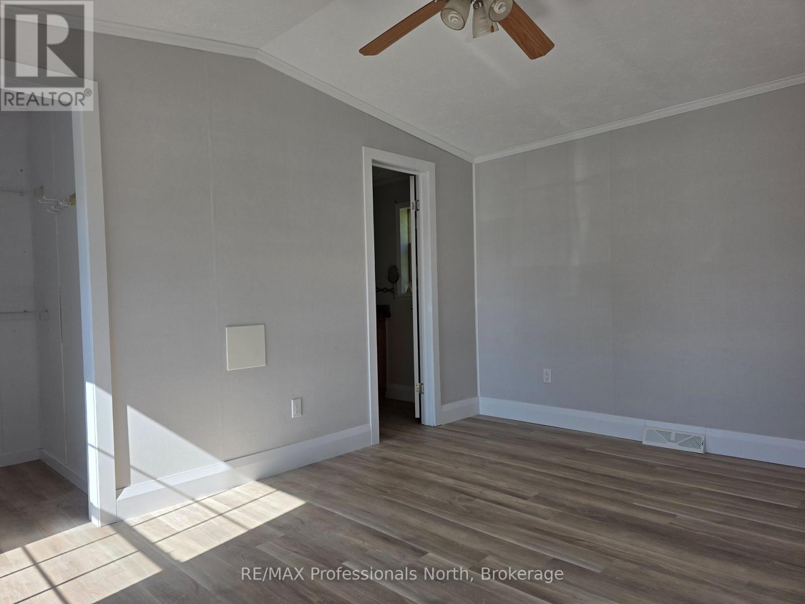 1013 Seventh Lane, Minden Hills, Ontario  K0M 2K0 - Photo 17 - X12944644