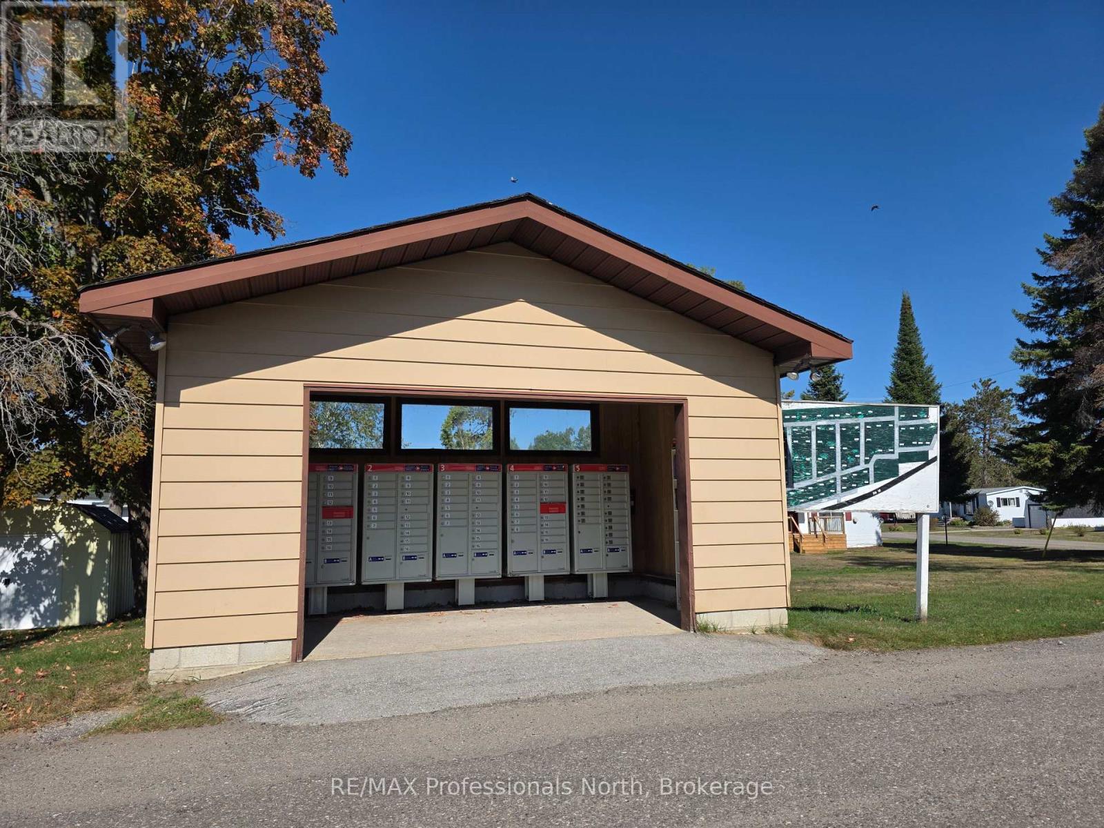 1013 Seventh Lane, Minden Hills, Ontario  K0M 2K0 - Photo 26 - X12944644