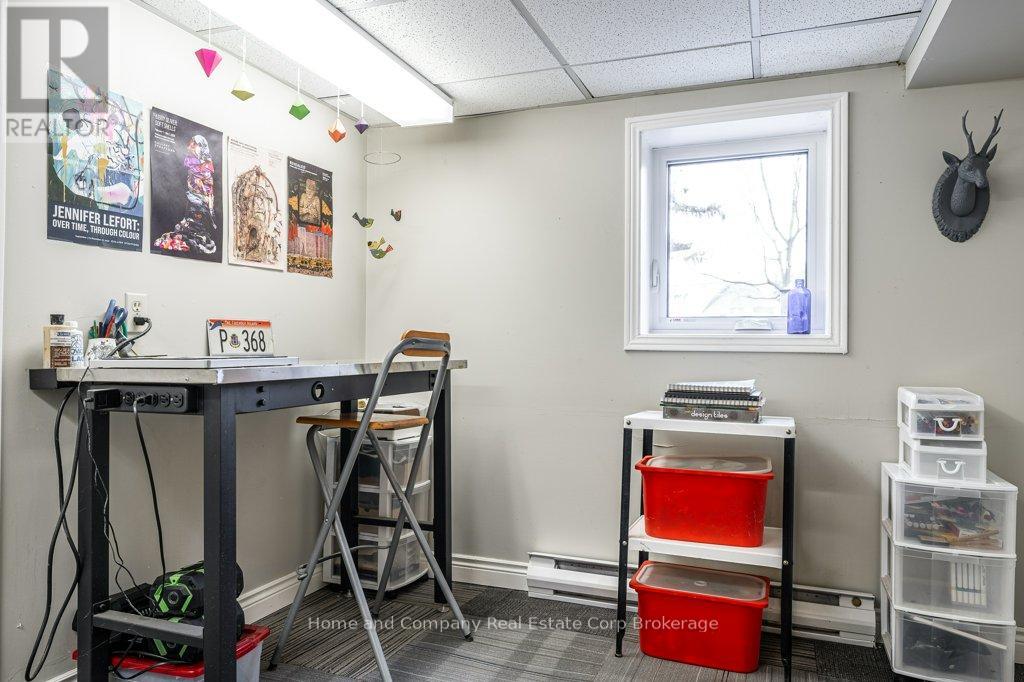 227 William Street, Stratford, Ontario  N5A 4Y2 - Photo 28 - X12944844