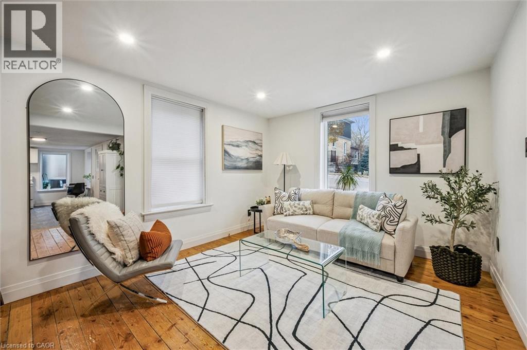 20 BERGEY Street, Cambridge, Ontario