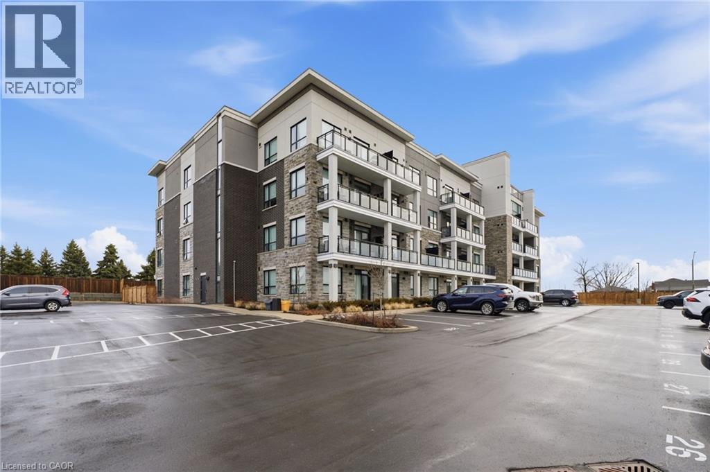 120 SPRINGVALLEY Crescent Unit# 203, Hamilton, Ontario