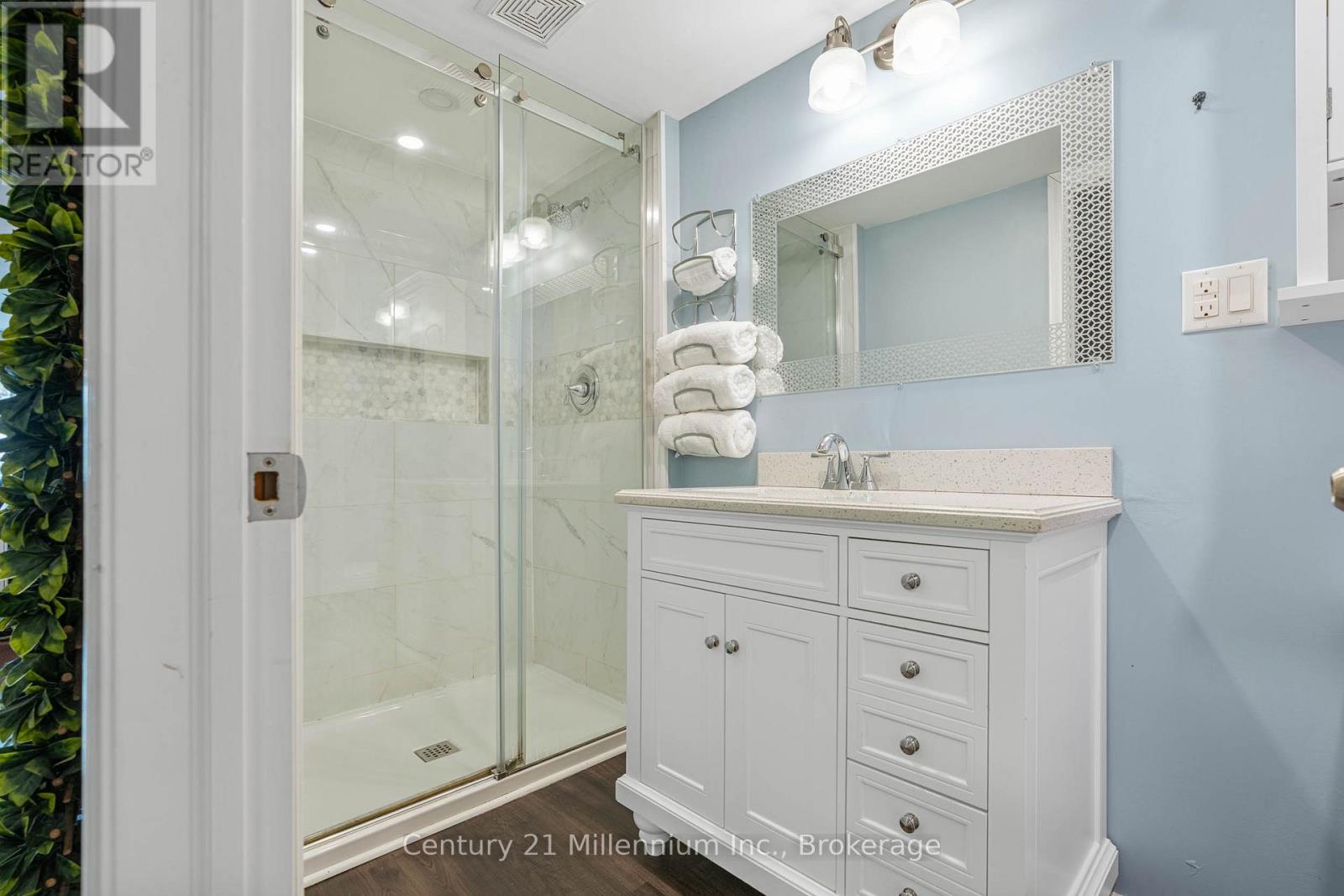 251 William Street, South Bruce Peninsula, Ontario  N0H 2T0 - Photo 17 - X12945032