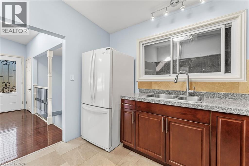 6122 Mayfair Drive, Niagara Falls, Ontario  L2J 1W1 - Photo 7 - 40816541