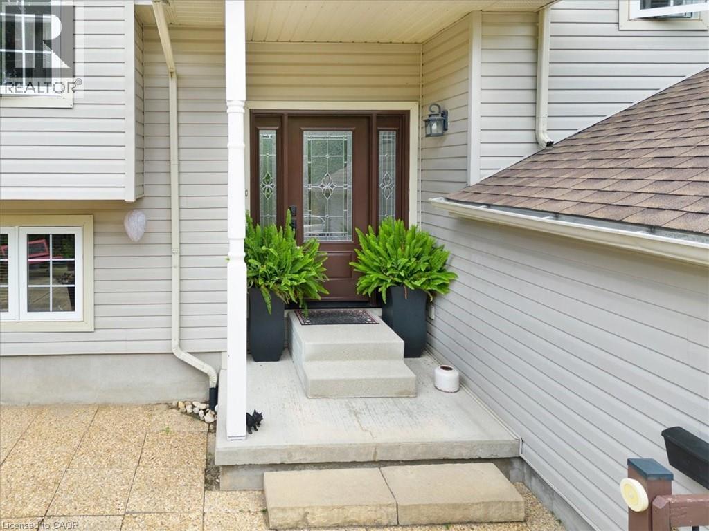 139 Gold Street, Elora, Ontario  N0B 1S0 - Photo 3 - 40814158