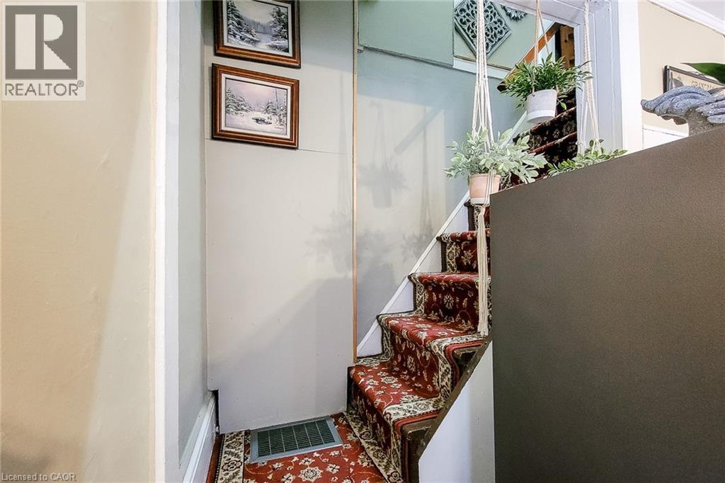 72 East 32nd Street, Hamilton, Ontario  L8V 2R9 - Photo 22 - 40816344