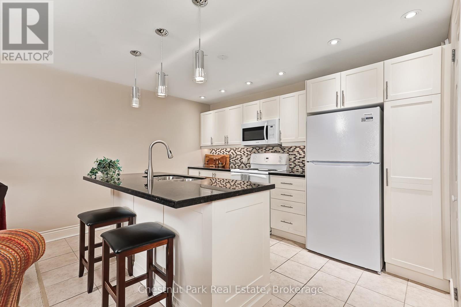 206 - 435 Walnut Street, Collingwood, Ontario  L9Y 5J9 - Photo 15 - S12946272