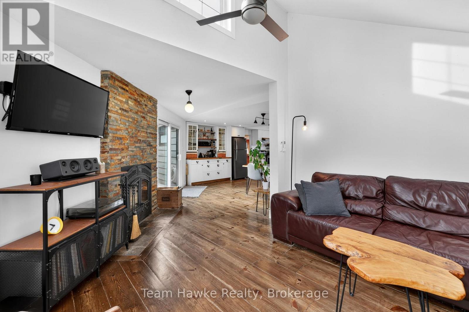 283 Tiny Beaches Road S, Tiny, Ontario  L0L 2J0 - Photo 17 - S12946308