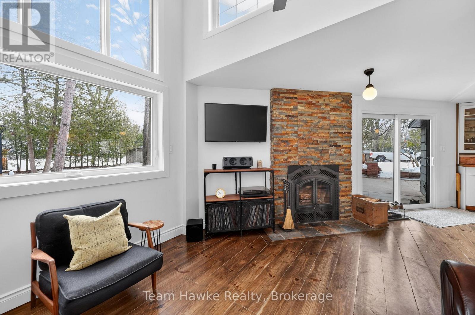 283 Tiny Beaches Road S, Tiny, Ontario  L0L 2J0 - Photo 18 - S12946308