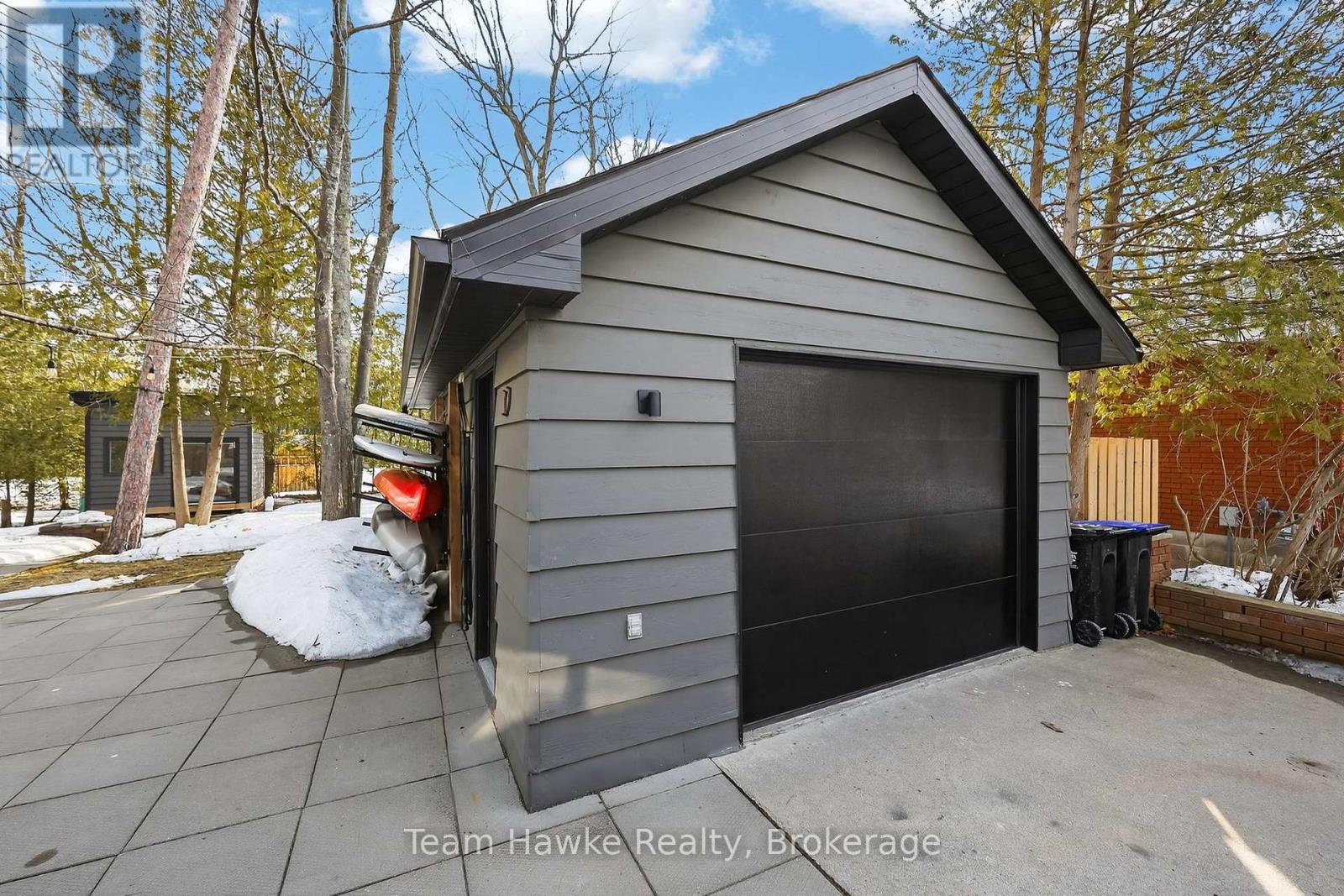 283 Tiny Beaches Road S, Tiny, Ontario  L0L 2J0 - Photo 29 - S12946308