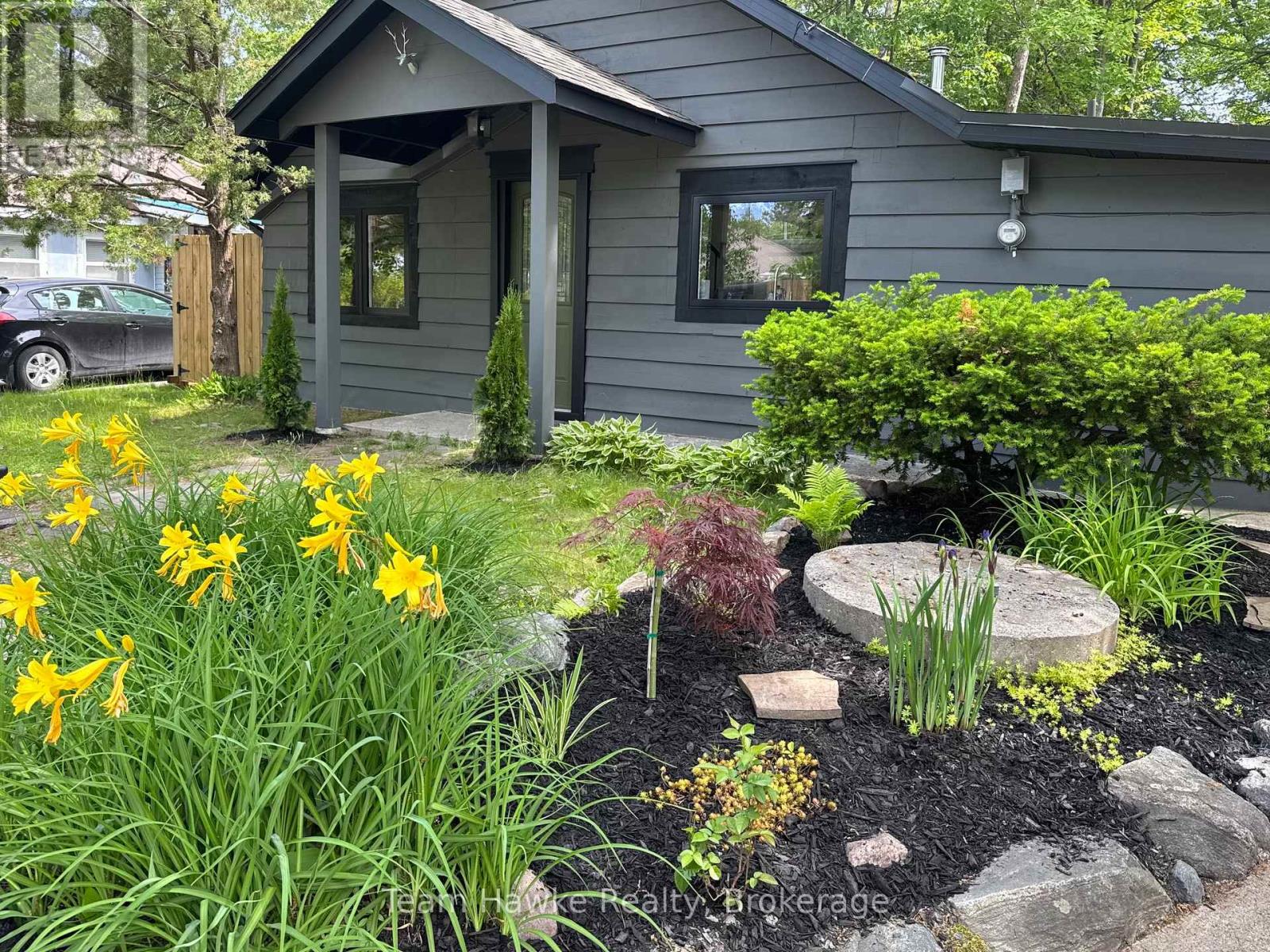 283 Tiny Beaches Road S, Tiny, Ontario  L0L 2J0 - Photo 47 - S12946308