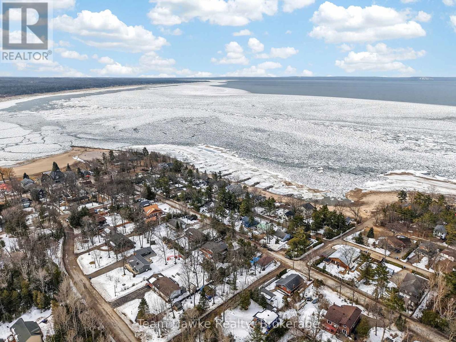 283 Tiny Beaches Road S, Tiny, Ontario  L0L 2J0 - Photo 49 - S12946308