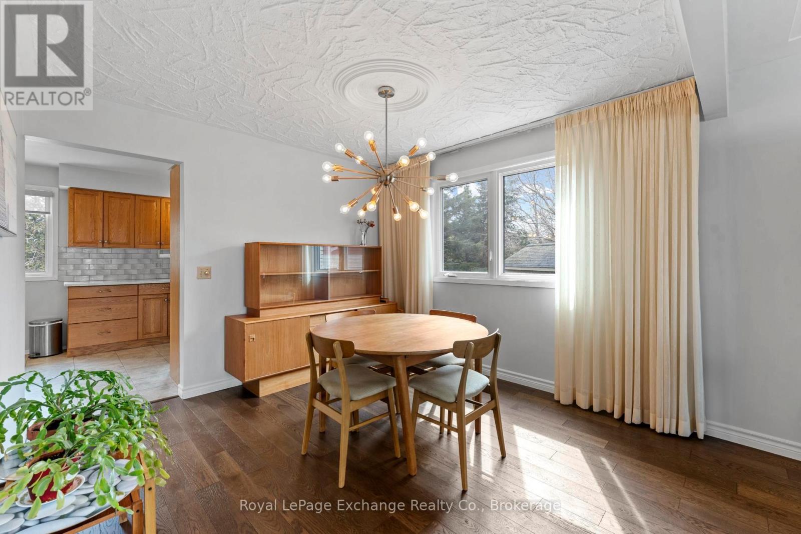 1147 Knights Court, Kincardine, Ontario  N2Z 2C8 - Photo 10 - X12946248