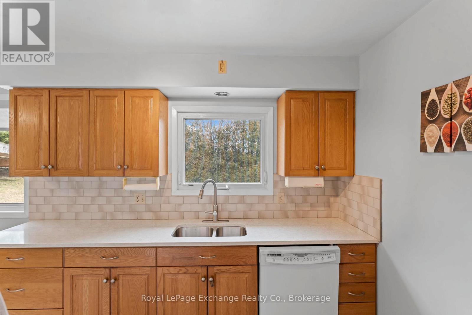 1147 Knights Court, Kincardine, Ontario  N2Z 2C8 - Photo 17 - X12946248