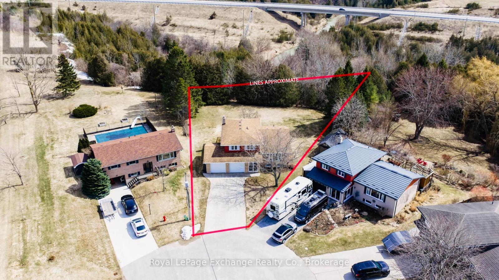 1147 Knights Court, Kincardine, Ontario  N2Z 2C8 - Photo 2 - X12946248