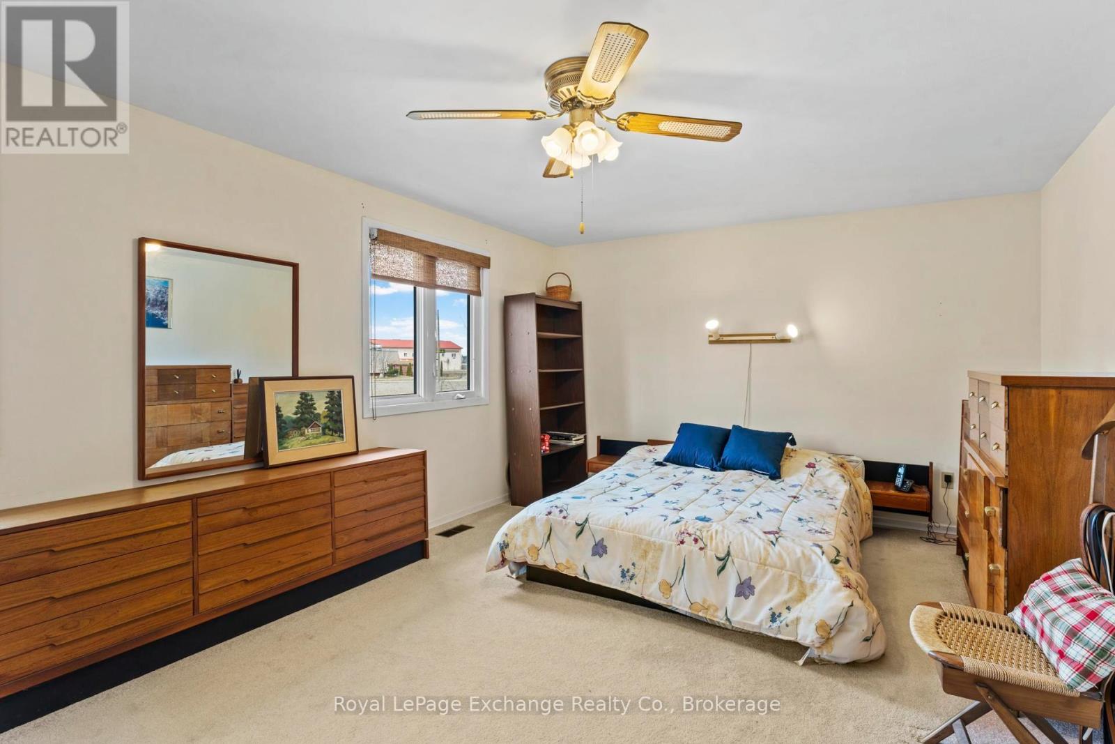 1147 Knights Court, Kincardine, Ontario  N2Z 2C8 - Photo 32 - X12946248