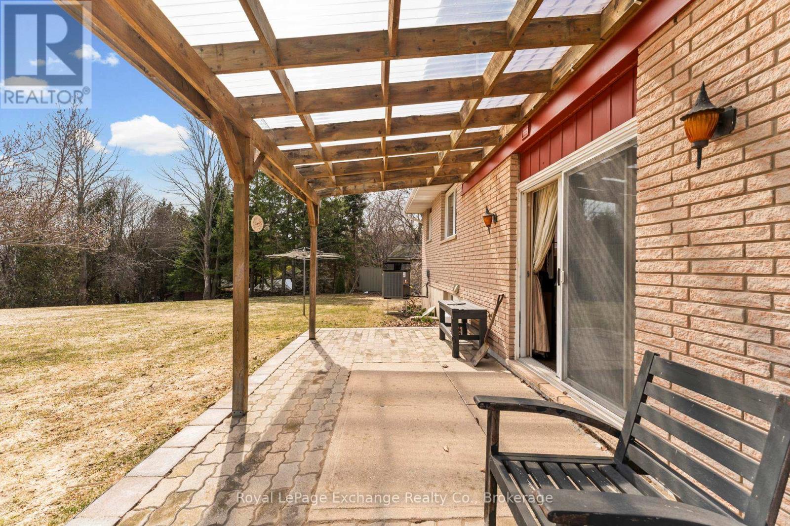 1147 Knights Court, Kincardine, Ontario  N2Z 2C8 - Photo 37 - X12946248