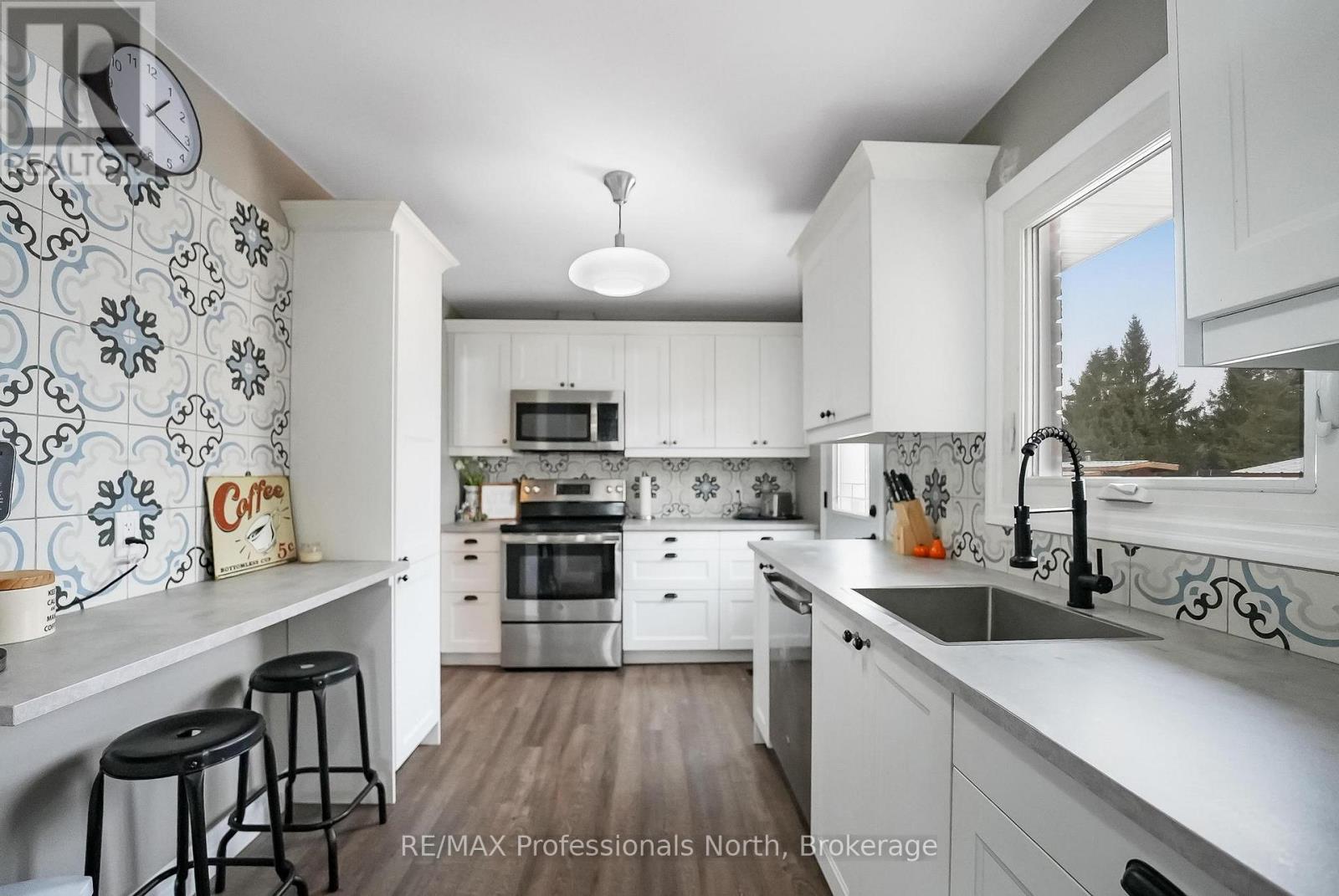 162 Hillside Drive, Kawartha Lakes, Ontario  K0M 1C0 - Photo 19 - X12946300