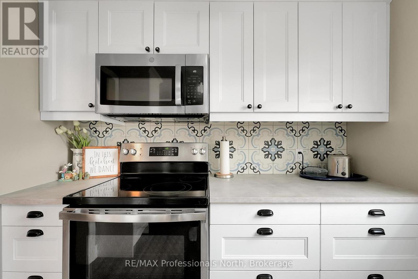 162 Hillside Drive, Kawartha Lakes, Ontario  K0M 1C0 - Photo 22 - X12946300