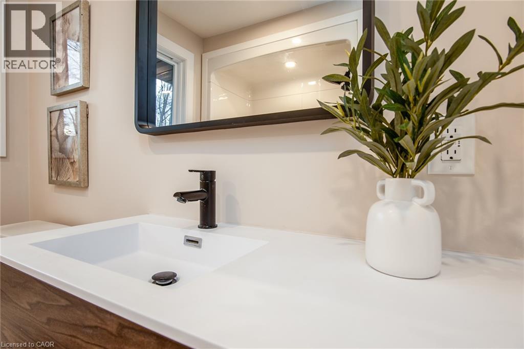 627 Glen Forrest Boulevard, Waterloo, Ontario  N2L 4K2 - Photo 36 - 40816970