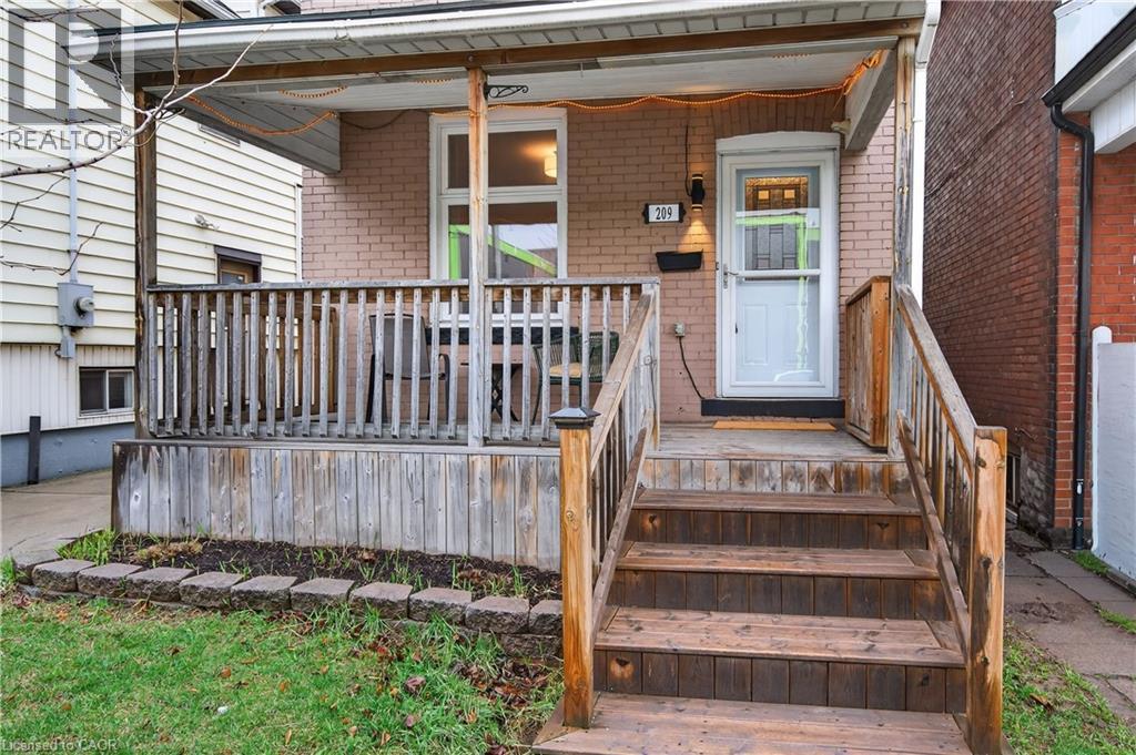 209 Glendale Avenue N, Hamilton, Ontario  L8L 7K2 - Photo 2 - 40816868