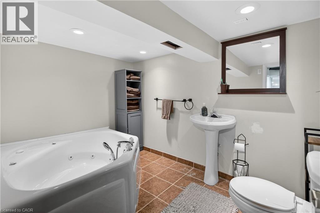 209 Glendale Avenue N, Hamilton, Ontario  L8L 7K2 - Photo 32 - 40816868