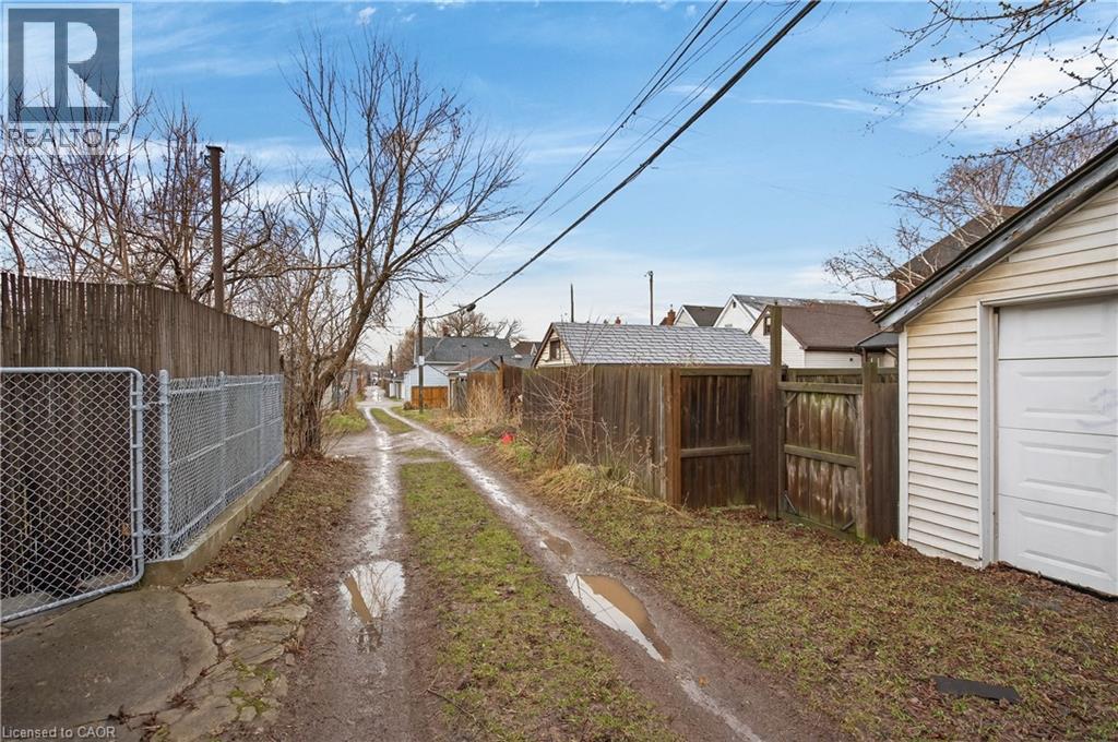 209 Glendale Avenue N, Hamilton, Ontario  L8L 7K2 - Photo 39 - 40816868