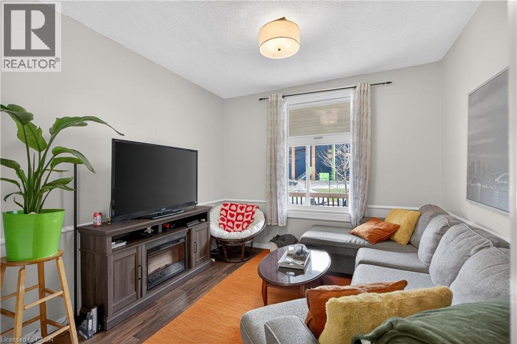 209 Glendale Avenue N, Hamilton, Ontario  L8L 7K2 - Photo 4 - 40816868