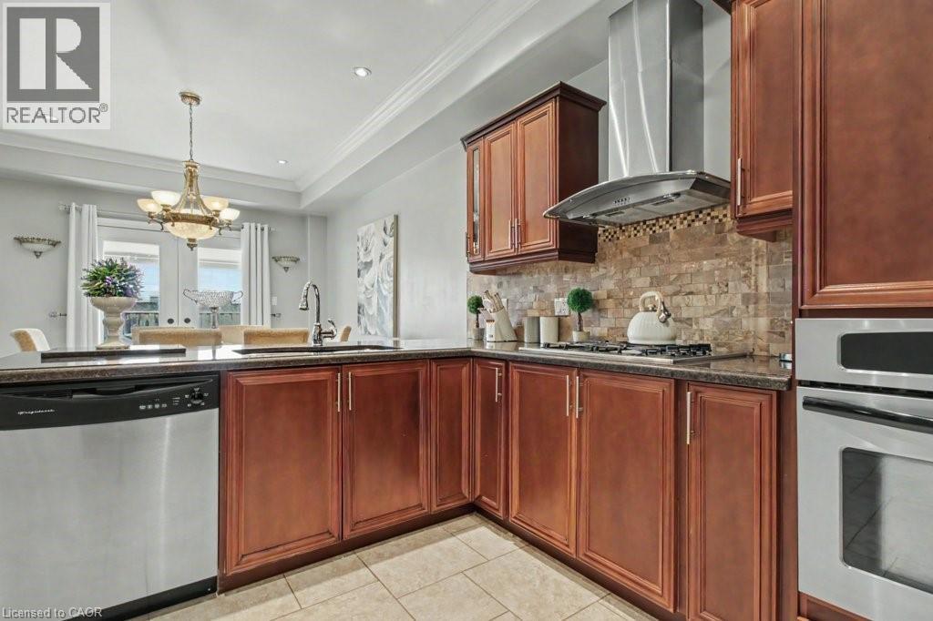 284 Normanhurst Avenue, Hamilton, Ontario  L8N 5N4 - Photo 14 - 40816320