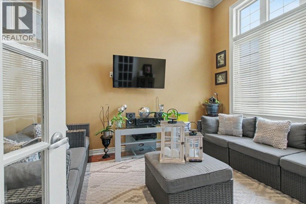 284 Normanhurst Avenue, Hamilton, Ontario  L8N 5N4 - Photo 8 - 40816320