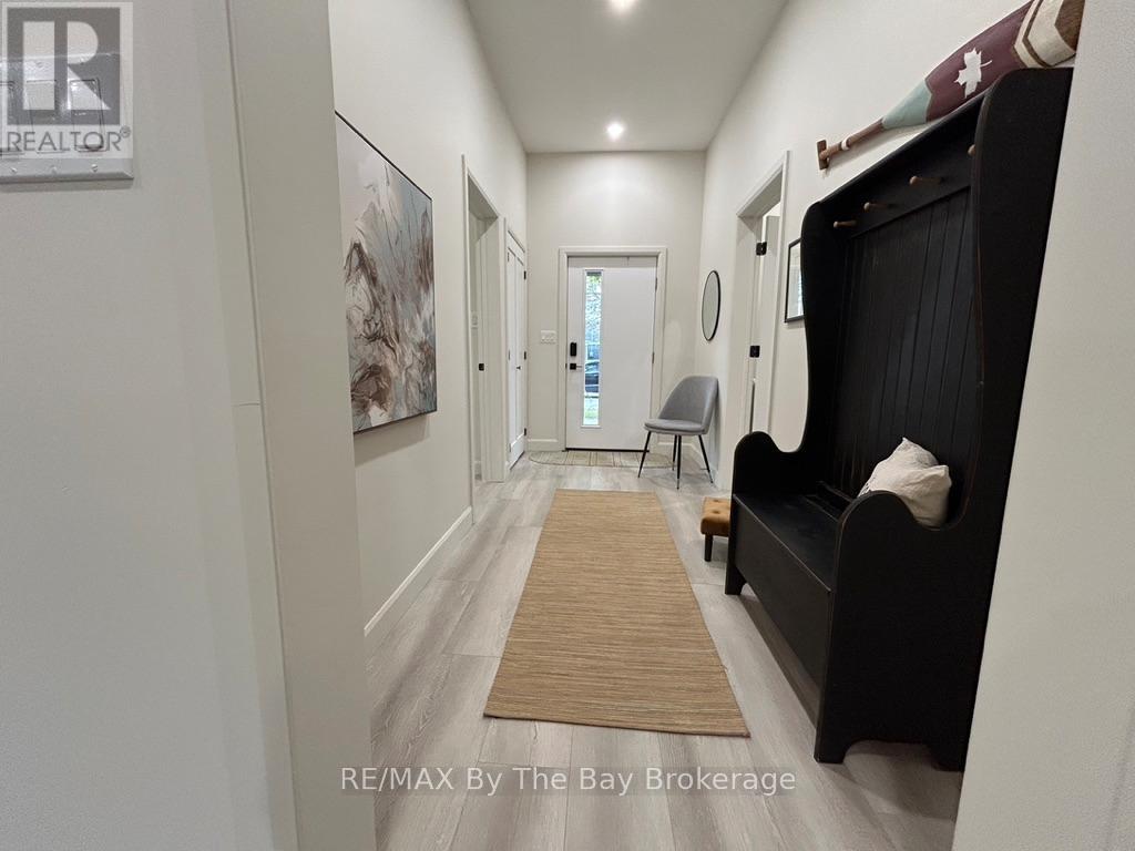 147 2nd Street, Collingwood, Ontario  L9Y 1E7 - Photo 4 - S12946544