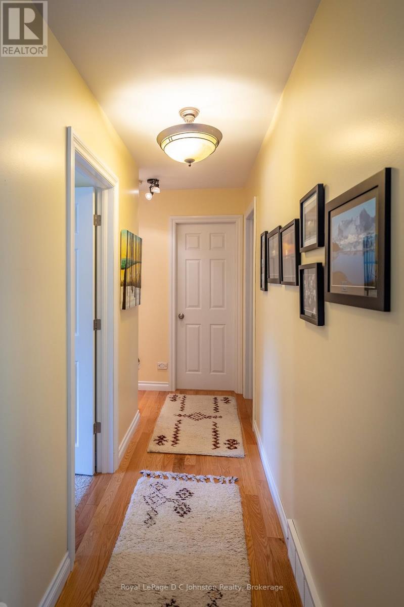 27 Gremik Crescent, South Bruce Peninsula, Ontario  N0H 2G0 - Photo 25 - X12946844