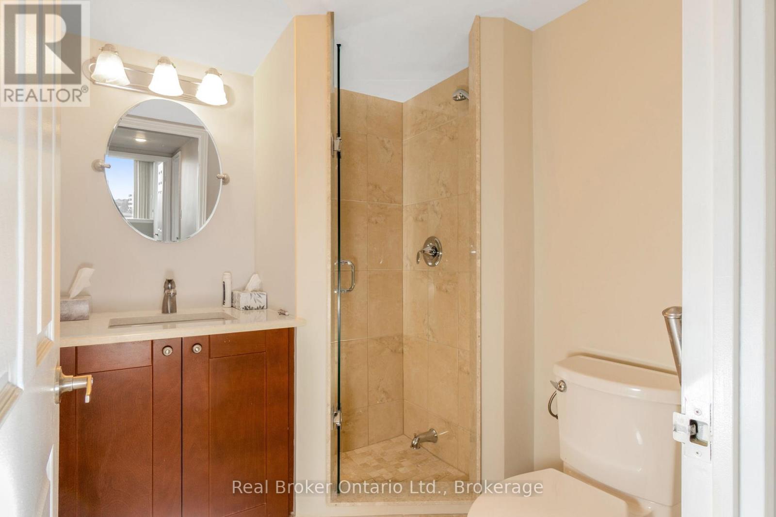 502 - 880 Dundas Street W, Mississauga, Ontario  L5C 4H3 - Photo 16 - W12947100