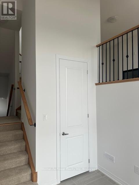 466 Gillespie Street, South-West Oxford, Ontario  N4S 0G7 - Photo 12 - X12947144