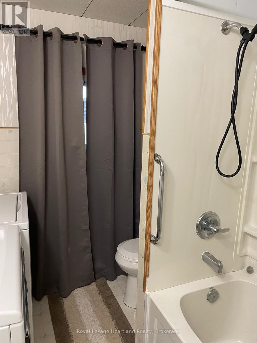 36 Sutton Drive, Ashfield-Colborne-Wawanosh, Ontario  N7A 3Y3 - Photo 16 - X12947382