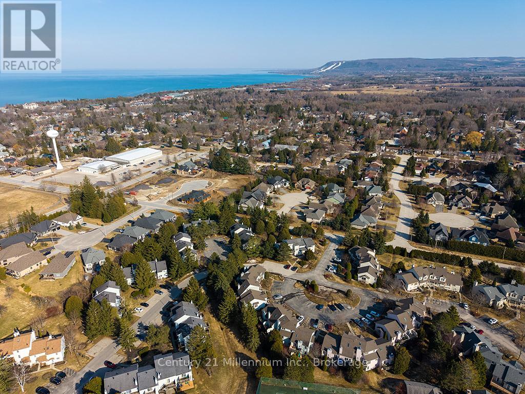 122 - 150 Victoria Street S, Blue Mountains, Ontario  N0H 2P0 - Photo 3 - X12947422