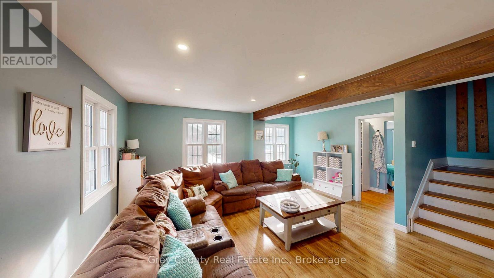 120 Mark Street W, Grey Highlands, Ontario  N0C 1H0 - Photo 11 - X12947454