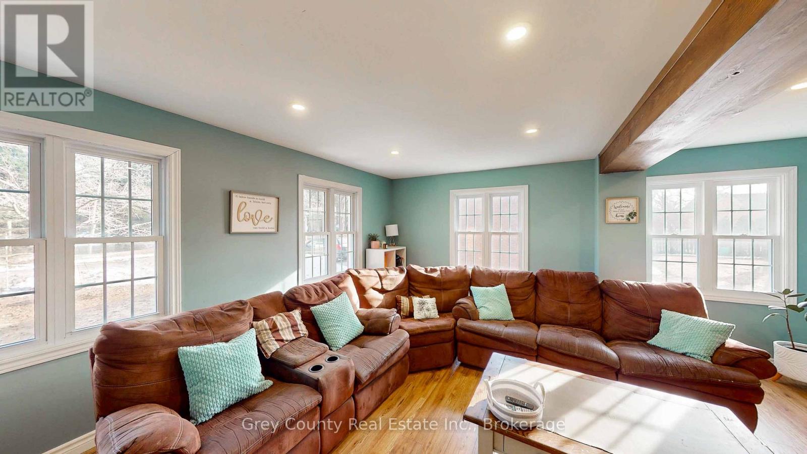 120 Mark Street W, Grey Highlands, Ontario  N0C 1H0 - Photo 13 - X12947454