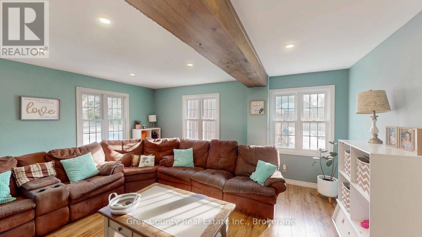 120 Mark Street W, Grey Highlands, Ontario  N0C 1H0 - Photo 17 - X12947454