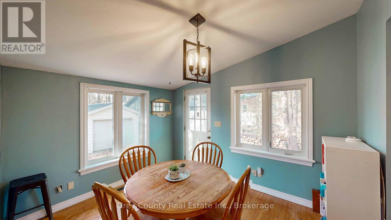 120 Mark Street W, Grey Highlands, Ontario  N0C 1H0 - Photo 29 - X12947454